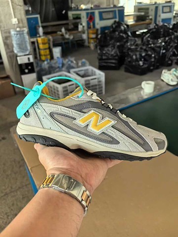 NB Shoes 204-018